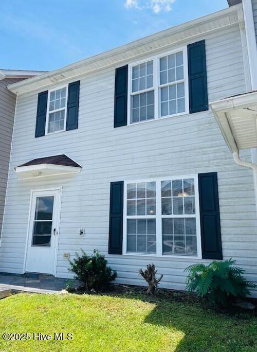 305 Comanche Trl, Havelock, NC, 28532-2927 | Card Image