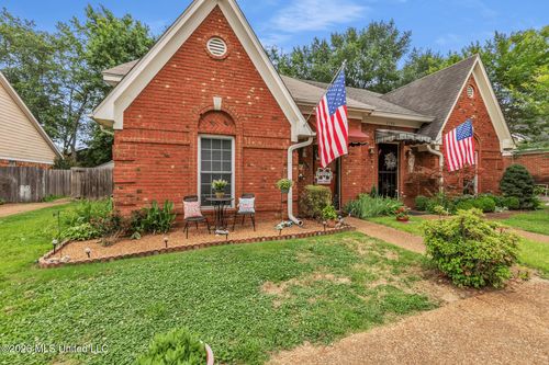2184 Shady Grove Cv, Hernando, MS, 38632-2037 | Card Image