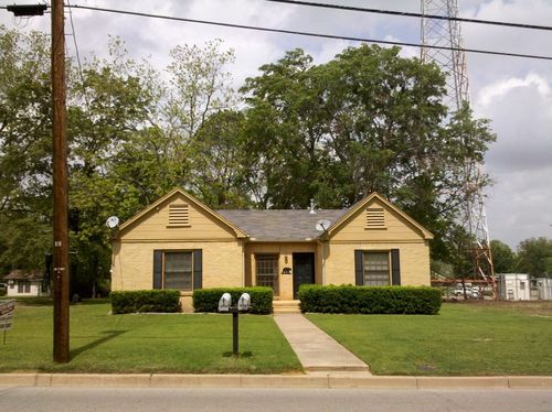 503 E College St, Athens, TX, 75751-2519 | Card Image