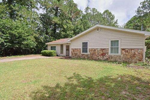392 E Pine St, Mary Esther, FL, 32569-2601 | Card Image