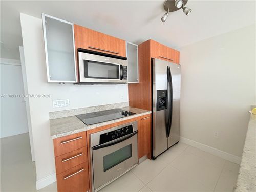 apt-2404-185 Sw 7th St, Miami, FL, 33130-2975 | Card Image