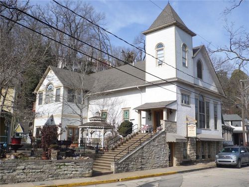 160 Spring St, Eureka Springs, AR, 72632-3150 | Card Image