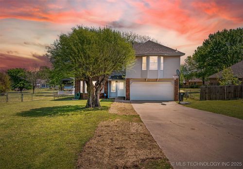 11923 S 267th East Ave, Coweta, OK, 74429-5884 | Card Image