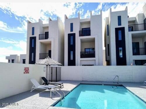 11-2030 E Michigan Ave, Phoenix, AZ, 85022-1425 | Card Image