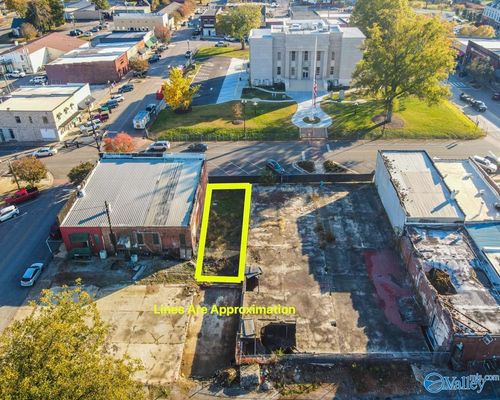 14355 Court St, Moulton, AL, 35650-1118 | Card Image