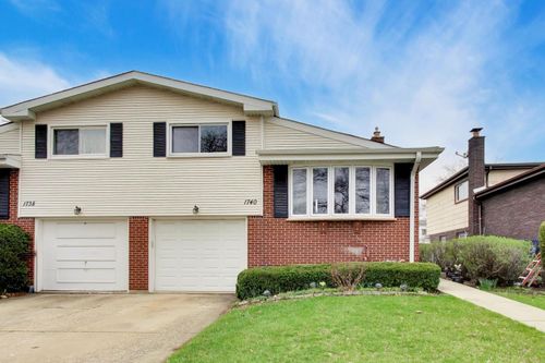 1740 N Drury Lane, Arlington Heights, IL, 60004 | Card Image