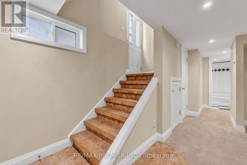 5 Killarney Rd, Toronto, ON, M5P1L7 | Card Image