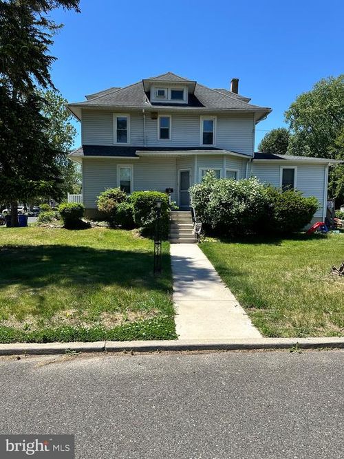 202 Washington Ave, Laurel Springs, NJ, 08021-2048 | Card Image