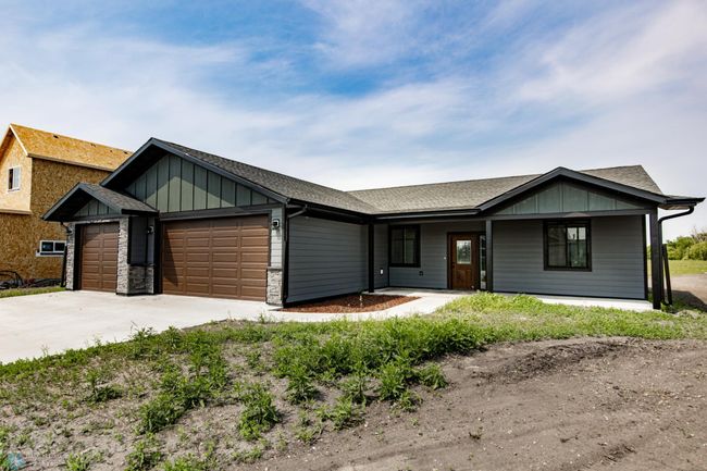 Front Exterior | Image 7
