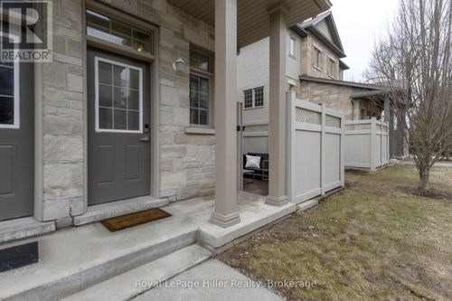 3a-931 Glasgow St, Kitchener, ON, N2N0B6 | Card Image