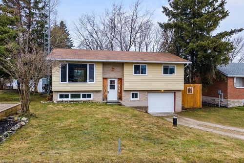 125 John St, Feversham, ON, N0C1C0 | Card Image