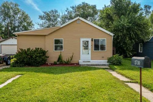 2730 9th St, Rockford, IL, 61109-1127 | Card Image