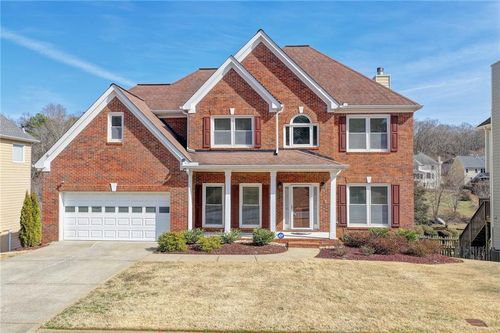 2105 Laurel Lake Dr, Suwanee, GA, 30024-4319 | Card Image