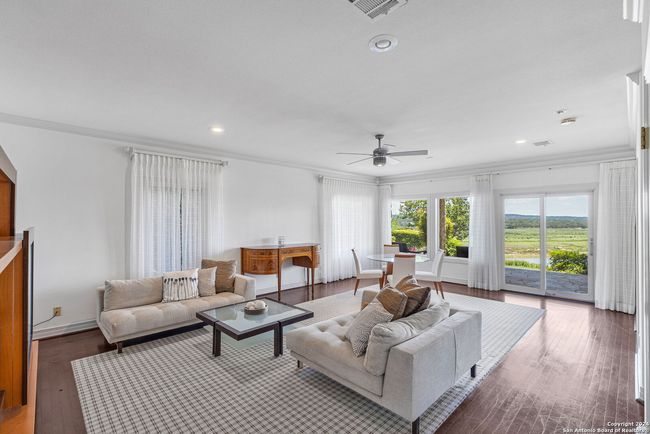UNIT-8 - 27000 Catamaran Dr, House other with 4 bedrooms, 4 bathrooms and null parking in SPICEWOOD TX | Image 31