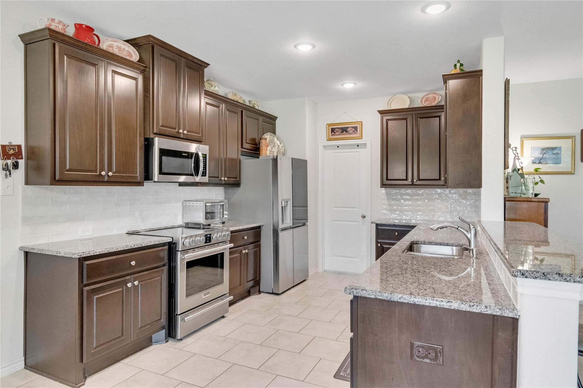 Residential in Buchanan Dam 5