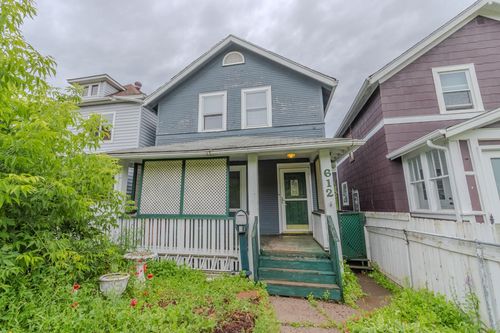 612 E 8th St, Duluth, MN, 55805-1457 | Card Image