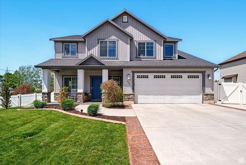 579 S 850 E, River Heights, UT, 84321-6091 | Card Image