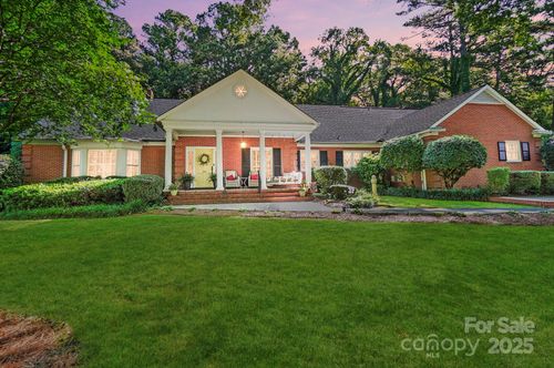 307 Dogwood Dr, Mount Holly, NC, 28120-2345 | Card Image