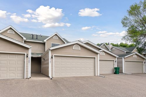 4184 Knob Cir, Eagan, MN, 55122-2886 | Card Image