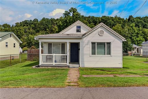 232 2nd Ave, Ripley, WV, 25271-1522 | Card Image