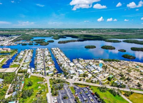 54 Oyster Bay Ln, FORT MYERS BEACH, FL, 33931-2939 | Card Image