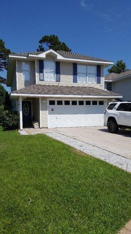 111 Defiance Dr, Destin, FL, 32541-2860 | Card Image