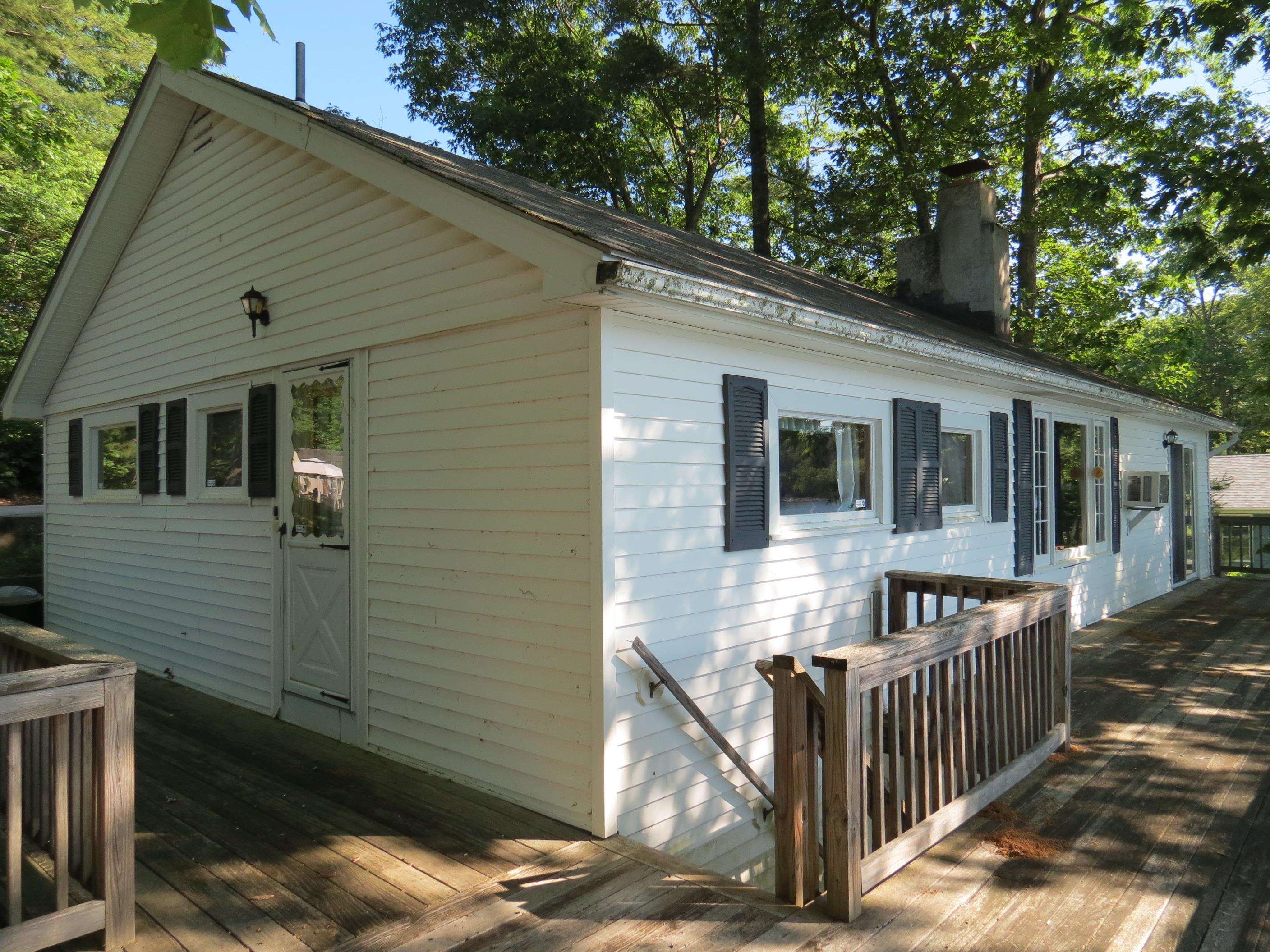 Shore Rd, Sandown, NH 03873