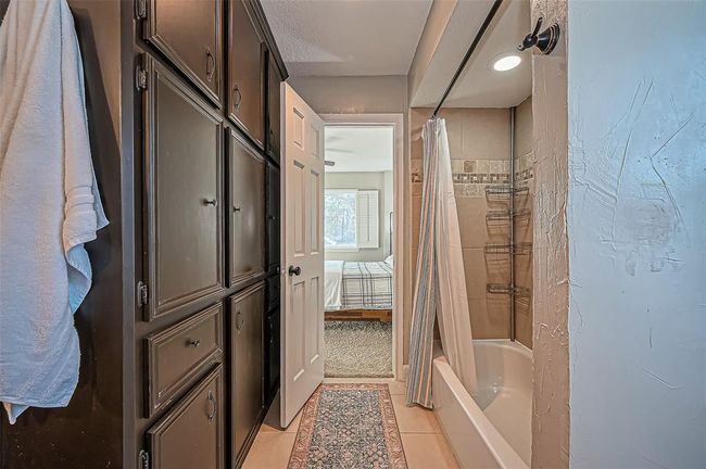 16119 Maplehurst Dr, House other with 5 bedrooms, 4 bathrooms and 2 parking in Spring TX | Image 37