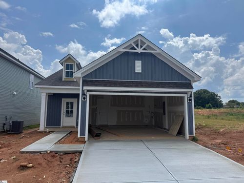 7 Golden Astor Dr, Simpsonville, SC, 29681-5029 | Card Image