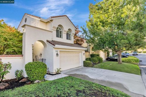 2150 Canyon Lakes Dr, San Ramon, CA, 94582-4923 | Card Image
