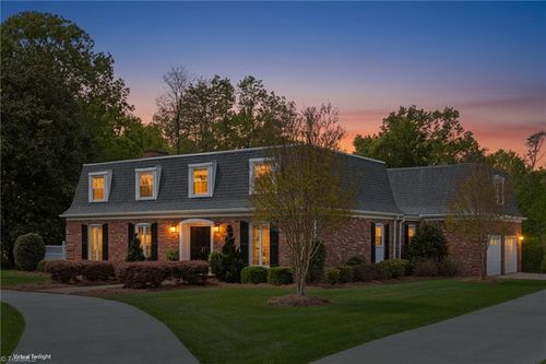 150 Hogan Dr, Stoneville, NC, 27048-8439 | Card Image