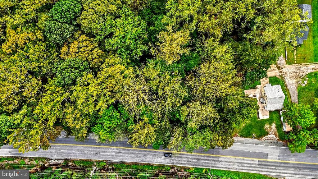 Land in KINGSVILLE 5
