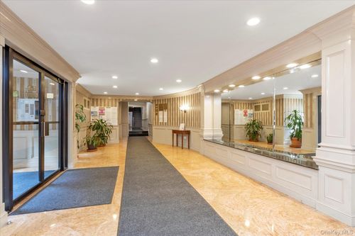 apt-b2-99 66th Ave, Rego Park, NY, 11374-3624 | Card Image