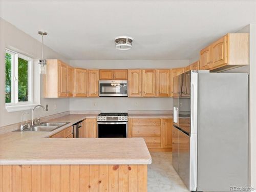 219 Poplar St, Lochbuie, CO, 80603-6417 | Card Image