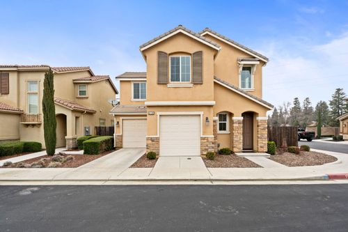 6108 W Dupont Dr, Fresno, CA, 93722-2667 | Card Image