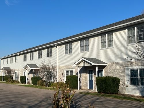 d-255 N Sacramento St, Sycamore, IL, 60178-1361 | Card Image