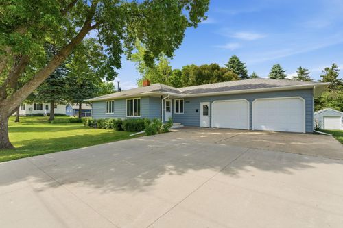606 3rd Ave S, Raymond, MN, 56282-2108 | Card Image