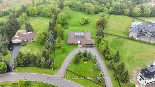 24 Rosegarden Dr, Brampton, ON, L6P0E6 | Card Image