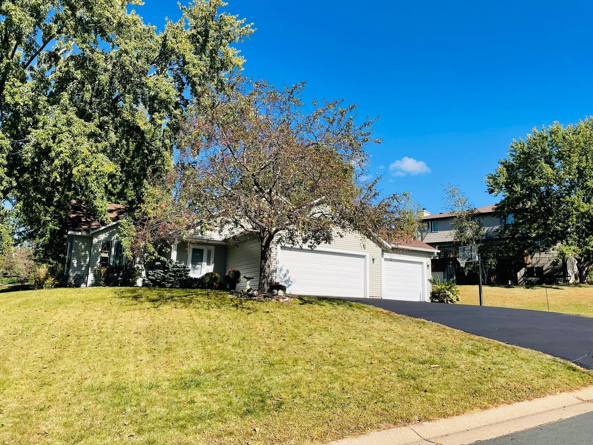 Davenport Path, Rosemount, MN 55068