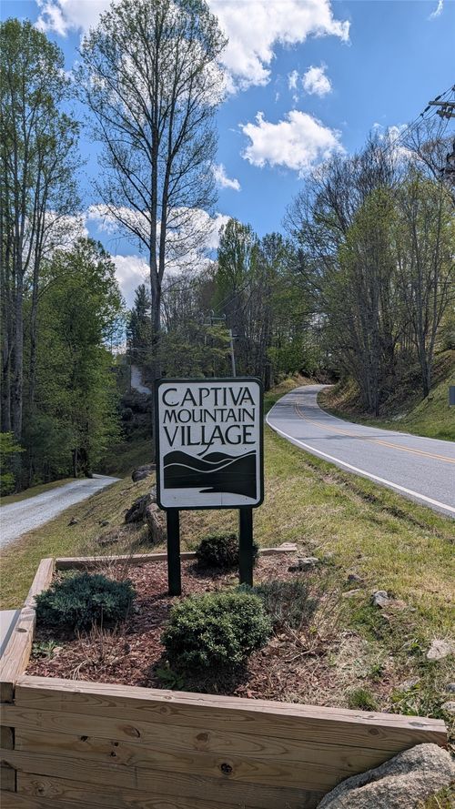 11 Captiva Mountain Dr, Cullowhee, NC, 28723-8583 | Card Image