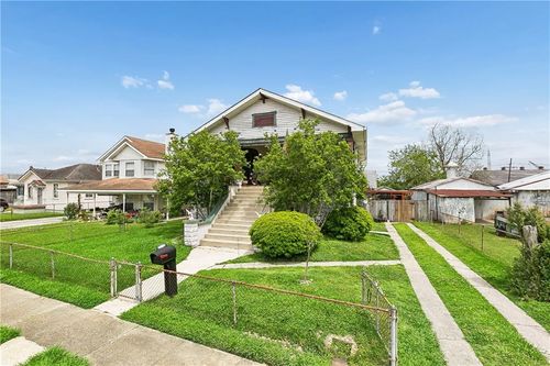 435 1st Ave, Harvey, LA, 70058-2829 | Card Image