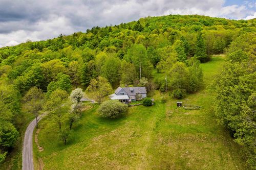 39 Whitcomb Hill Road, Strafford, VT, 05070 | Card Image