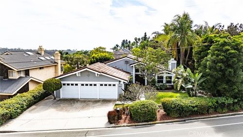 1901 Laurel, Oceanside, CA, 92054 | Card Image