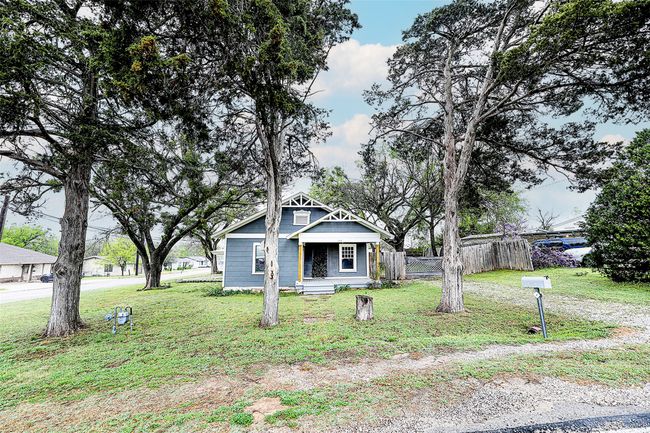 304 Rock Hill Rd, House other with 2 bedrooms, 1 bathrooms and null parking in Bowie TX | Image 8