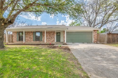 3001 Spring Grove Dr, Bedford, TX, 76021-4246 | Card Image