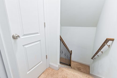2511 Highland Ave, Berwyn, IL, 60402-2623 | Card Image