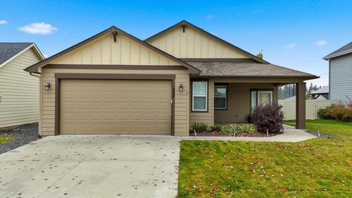 924 E Colbert Rd, Colbert, WA, 99005-5029 | Card Image