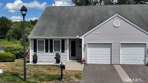 1943 Logans Way, Windsor, CT, 06095-4263 | Card Image