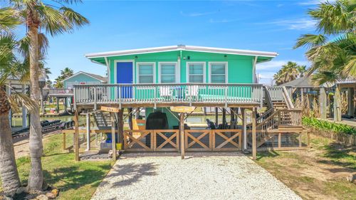 321 Pompano Ln, Surfside Beach, TX, 77541-7988 | Card Image