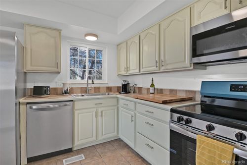 12 Briargate Ter, Pueblo, CO, 81001-1708 | Card Image